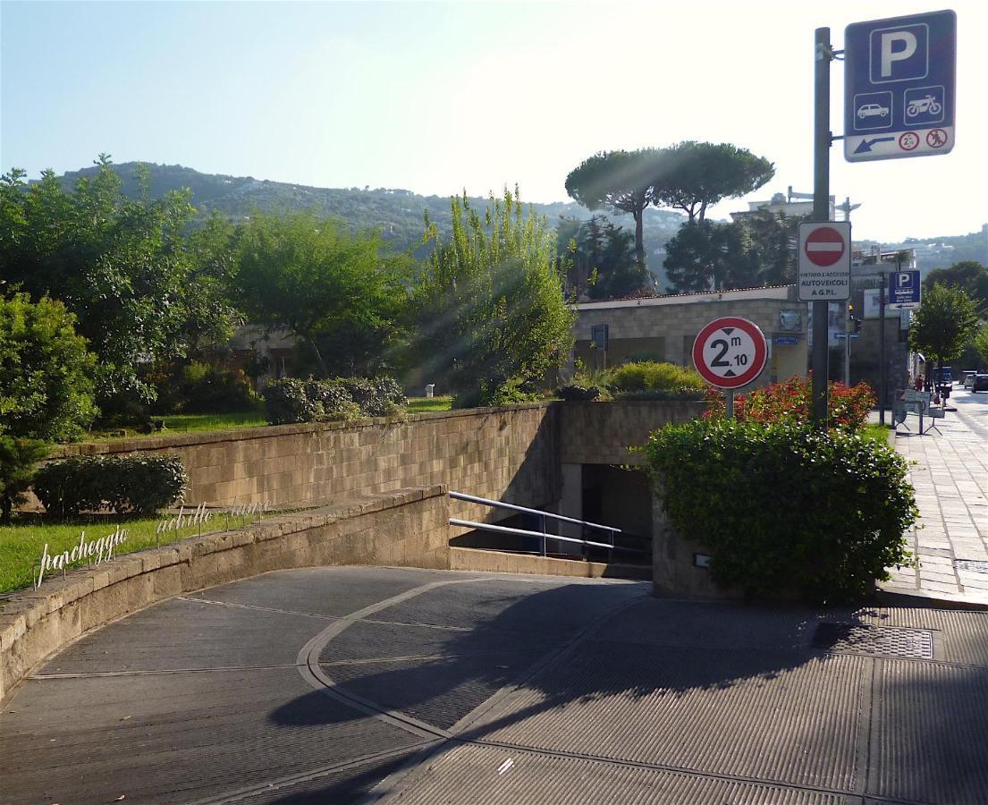 Angelina Suite B&B - Sorrento Centro Exterior foto