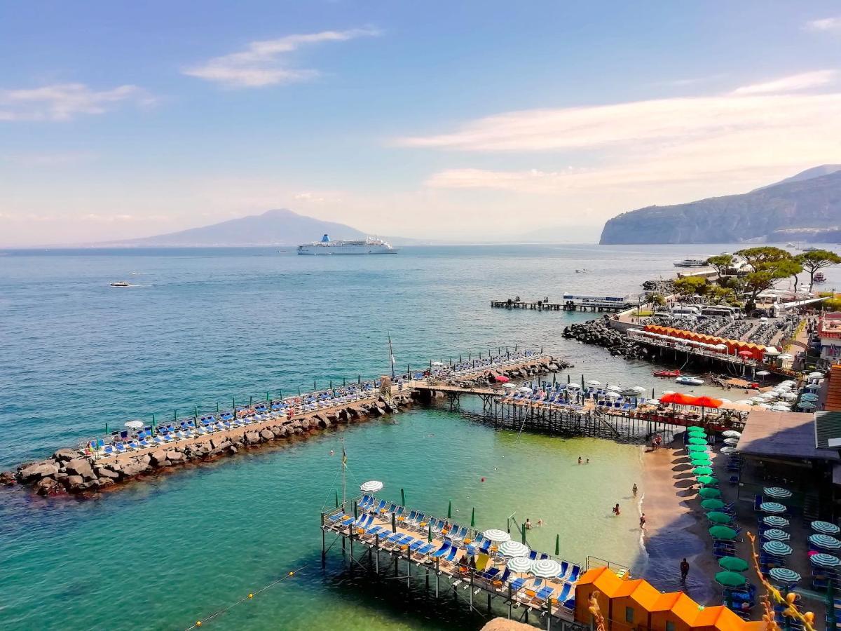 Angelina Suite B&B - Sorrento Centro Exterior foto