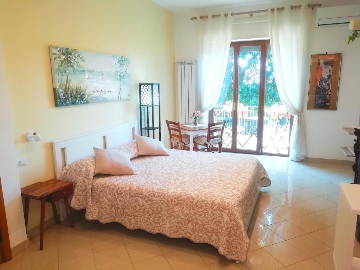 Angelina Suite B&B - Sorrento Centro Exterior foto